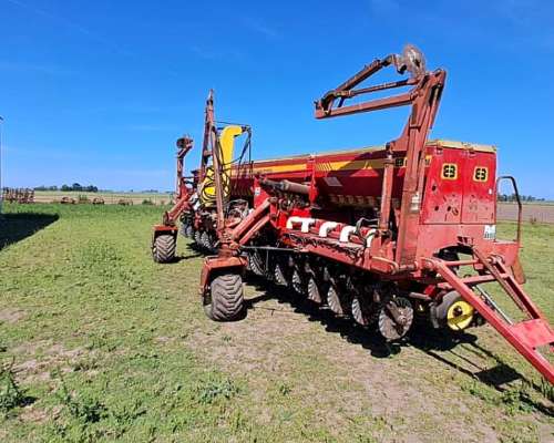 Sembradora Neumatica Bertini de 20 Lineas a 41 cm