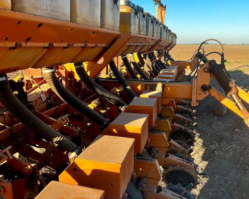 Sembradora Agrometal TX2 18 a 52