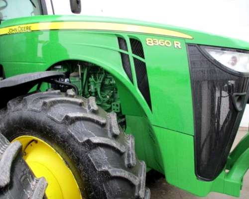 Tractor John Deere. Importamos R8