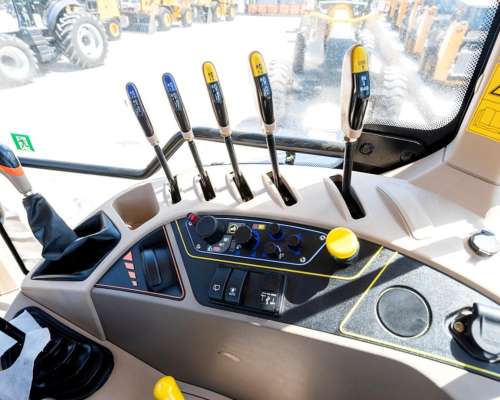 Tractor Lovol TR2204 220hp 4X4 3 Puntas Ruedas Duales