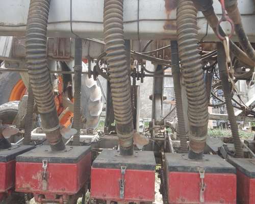 Vendo Sembradora VHB 20/35 Placa año 2008