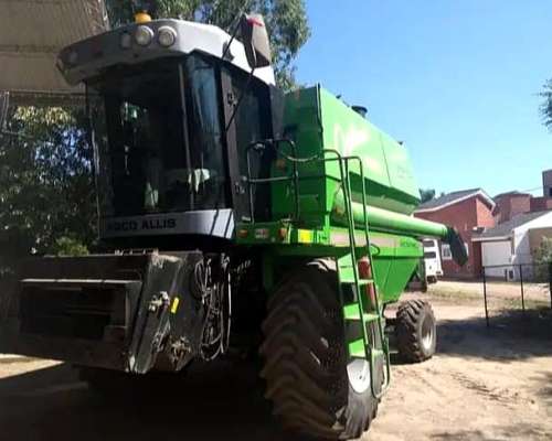 Cosechadora Agco Allis 550. año 2004.