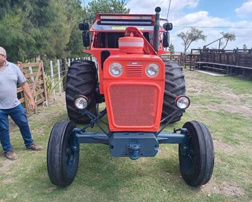 Tractor Marca Fiat 900