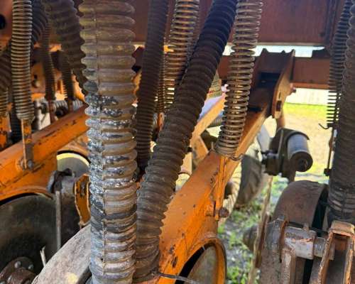 Sembradora Agrometal 33 a 21 cm Todo Chorrilo con Monitor