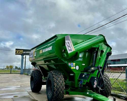 Tolva Autodescargable de Grande de 18 y 24 TN