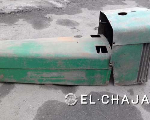 Capó y Trompa Tractor John Deere 730