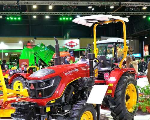 Tractor Roland H070 Turbo Doble Tracción Ruedas Agrícolas