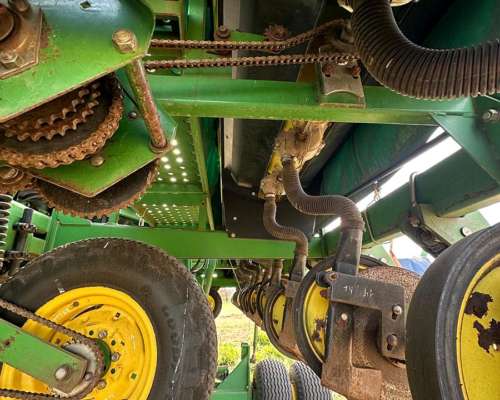Sembradora John Deere 1740, Grano Grueso, 16 a 52, año 2013