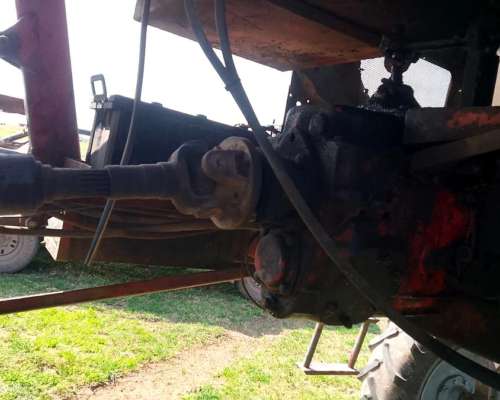 Fertilizadora Barbuy, de 2200 Kilos