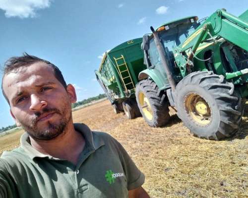 Me Ofrezco para Trabajar en el Campo SE Manejar Tracejército