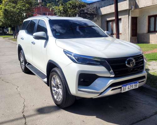 Toyota SW4 4x4. SRX 2.8. Año: 2022