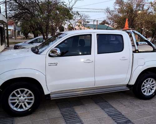 Toyota Hilux SRV 2012, 3.0, 4X2