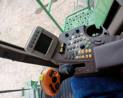 John Deere 9870 con Draper de 40 Píes
