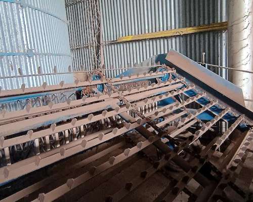 Arrancadora de Mani Agroindustrial Mani 2000 Excelente Estad