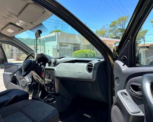 Duster Confort 1.6 Manual 4X2 año 2013 con 89.000km Unica