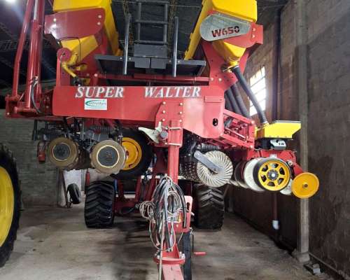 Sembradora Súper Walter Autotrailer