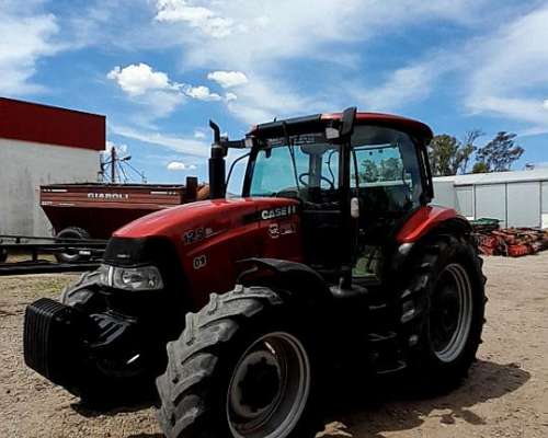 Tractor Case Farmall 125