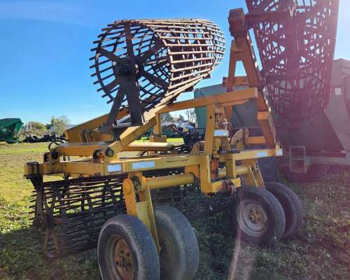 Rolo Desterrronador Hidraulico de 6,5 Mts Marca Stefoni