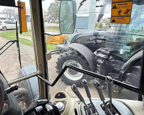 Tractor Valtra BT 210