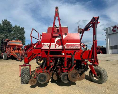 Sembradora Crucianelli Pionera 3520