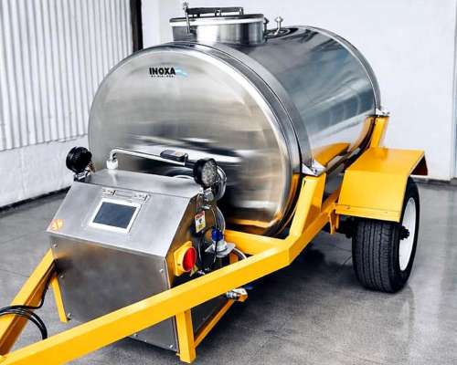 Carrotanque de 1000 Lts Termico, con Dosificador de Guachera
