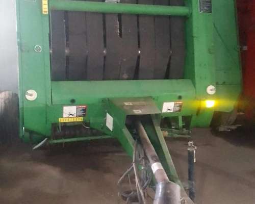 Rotoenfardadora Jhon Deere Modelo 566