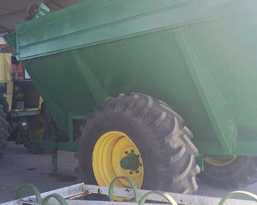 Tolva Auto Descargable Marca Ombu