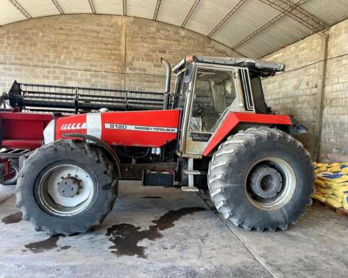 Massey Ferguson 5120. año 2008. 220 HP.