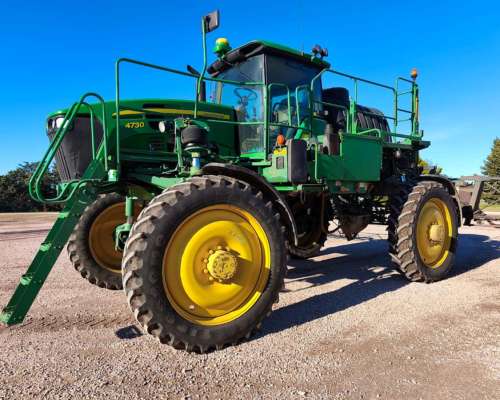 Pulverizadora John Deere 4730, año 2009