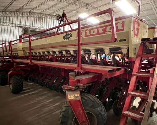 Sembradora Giorgi 56 Lineas a 19 cm año 2007