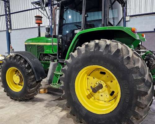John Deere 7500 2001