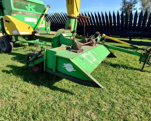 Recolectora Picadora de Pasturas Fraga