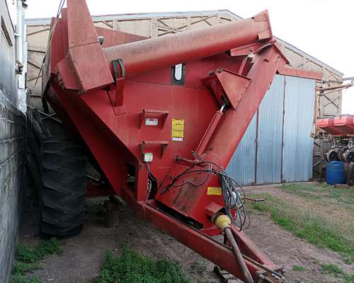Tolva Autodescarga Ombu, de 10 Ton. con Balanza