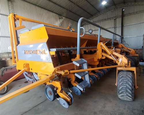 Sembradora Agrometal TX Mega de 16 Lineas a 52cm Neumatica