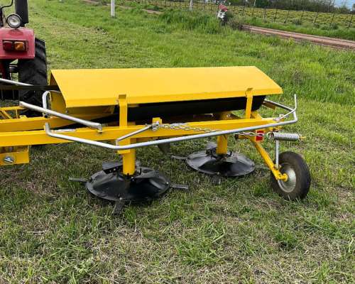 Segadora de Discos para Henificacion , Pasturas y Alfalfa