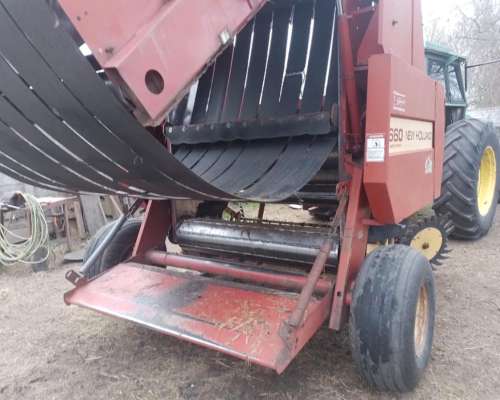 Rotoenfardadora New Holland 660