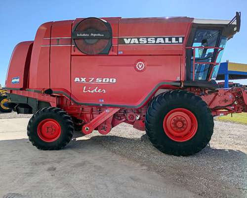 Cosechadora Vasalli AX7500 Líder - 2013