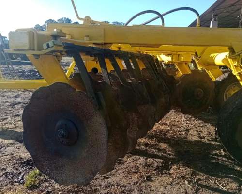 Rastra Agrometal de 40 Discos en muy Buen Estado