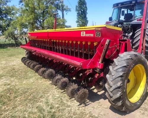 Sembradora 25 a 17.5 Alfalfero