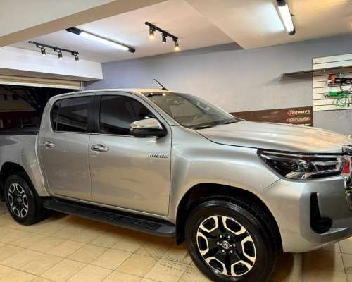 Vendo Toyota Hilux SRX