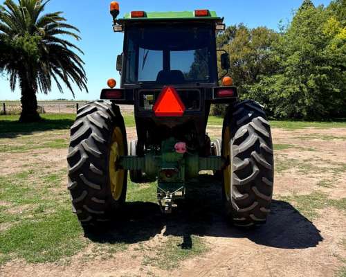 Tractor John Deere 3350 Excelente