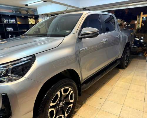Vendo Toyota Hilux SRX