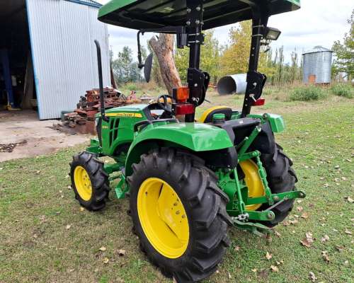 Tractor John Deere 3036 e