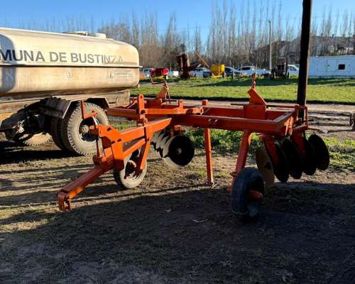 Alomador de Arrastre con Platos y Cajas Nuevas