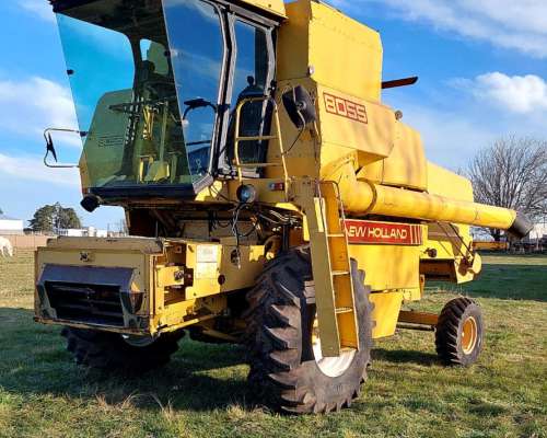 Cosechadora New Holland 8055