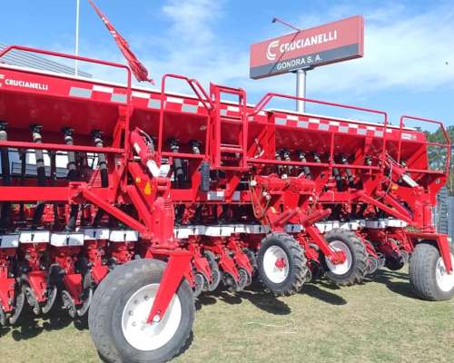 Sembradora Crucianelli Gringa 23 a 35 2022