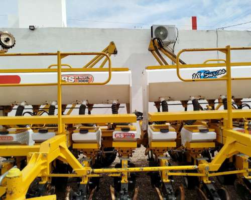 Sembradora Ascanelli RS3000 de 18 a 52 CM, año 2006