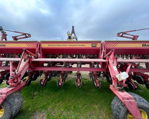 Sembradora Bertini 28000 .
