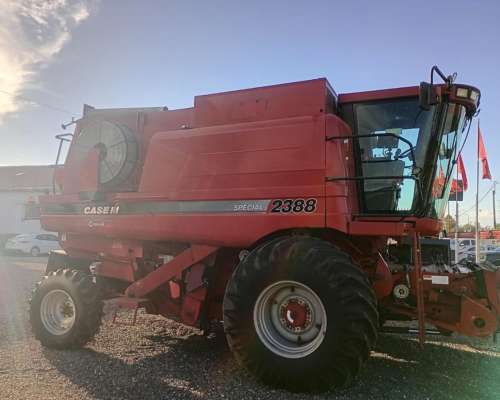 Cosechadora Case IH 2388 año 2008