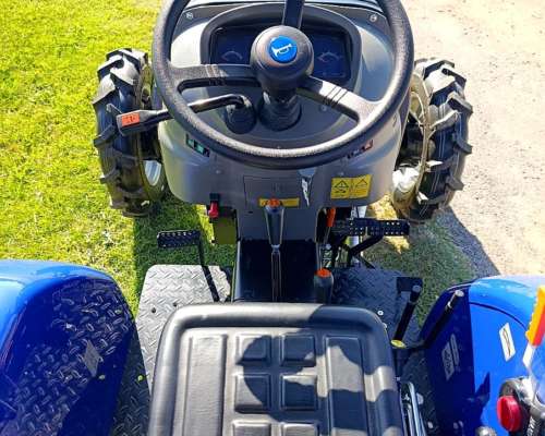 Tractor Lovol 28 HP - 4X4 - 0 km